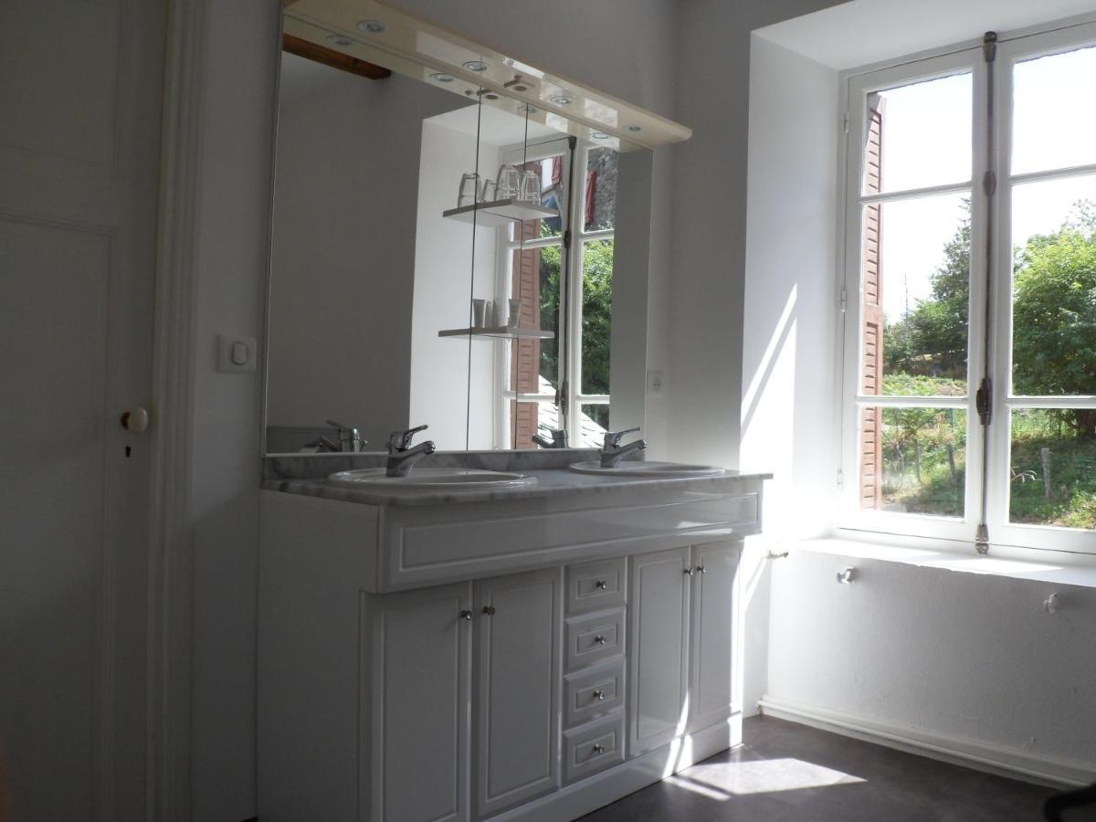 Bed and Breakfast Le Pont Du Roy Besse-et-Saint-Anastaise Esterno foto