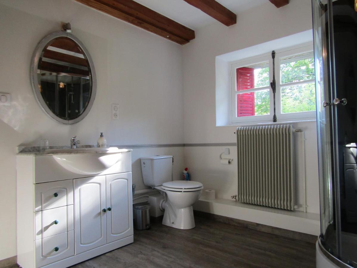Bed and Breakfast Le Pont Du Roy Besse-et-Saint-Anastaise Esterno foto